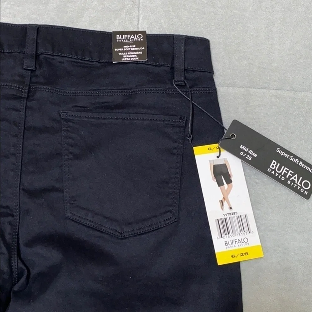 NWT BUFALO David Bitton black Bermuda size 6